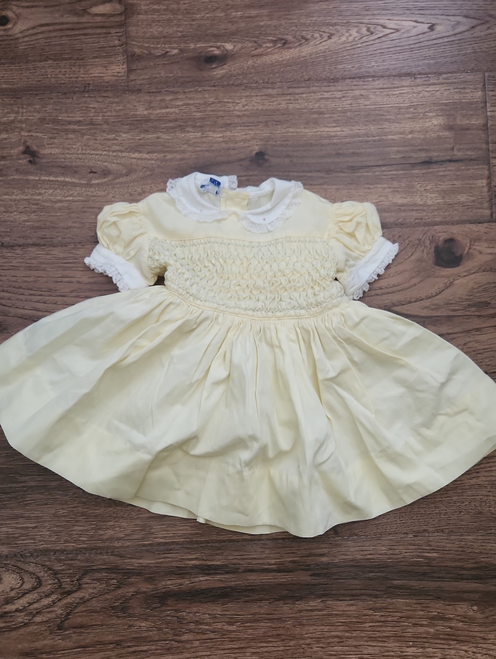Smocked Vintage Pale Yellow 60'sPolly Flinders Girls' Dress with Lace Collar